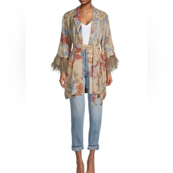 UNGARO Women's Courtney Feather-Trim Wrap Cardigan NEW WITH TAG SIZE US M NWT - Picture 8 of 8